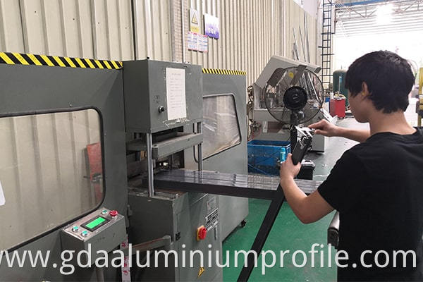 End Face Milling of Middle Column